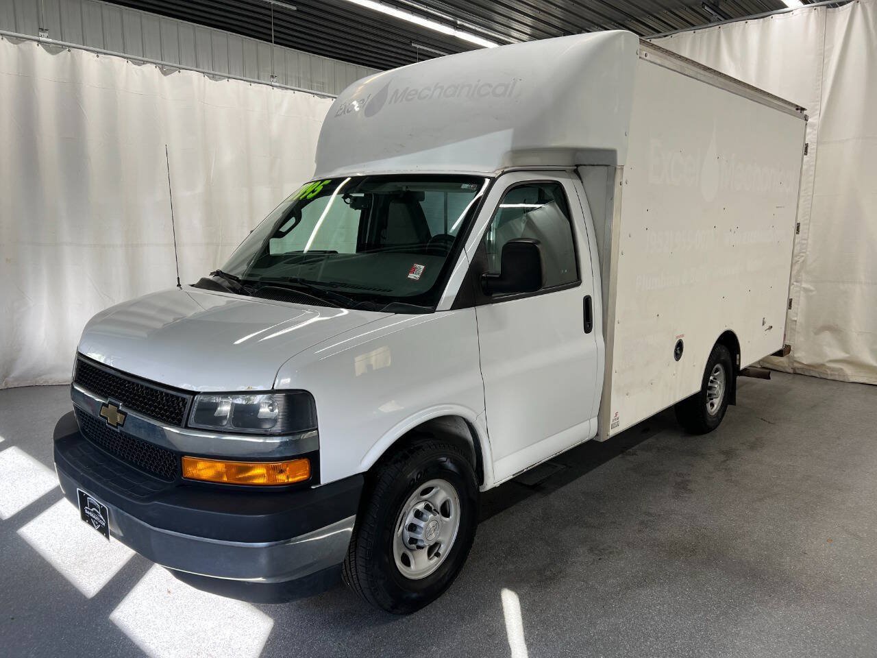 Used 2018 Chevrolet Express 3500 w/ Power Convenience Package RWD image 1