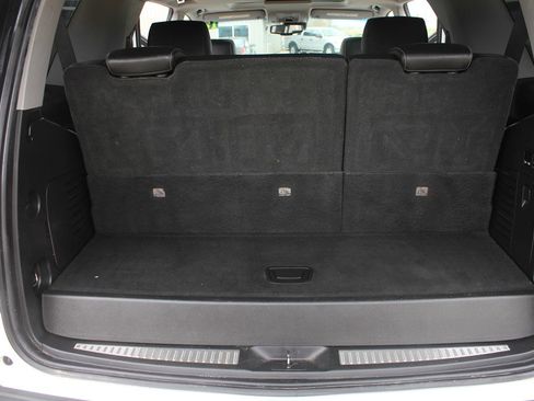 Used 2018 GMC Yukon SLT AWD/4WD image 47