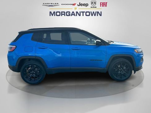Used 2022 Jeep Compass Altitude w/ Convenience Group image 4