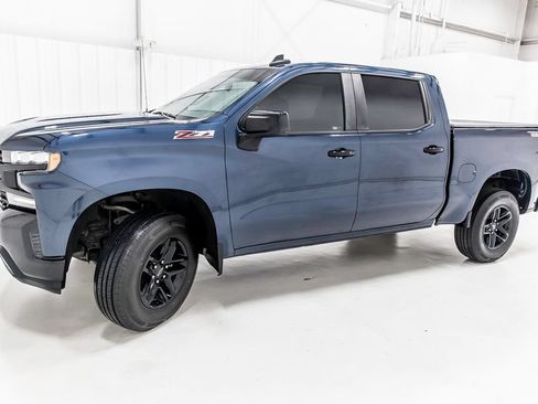 Used 2019 Chevrolet Silverado 1500 LT Trail Boss AWD/4WD image 3