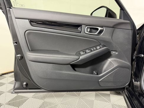 Used 2025 Honda Civic Sport Touring image 11