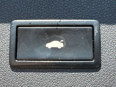 Used 2012 Audi Q5 3.2 Premium Plus w/ Audi MMI Navigation Plus Pkg AWD/4WD image 17