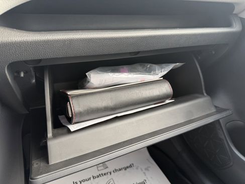 Used 2019 Toyota RAV4 XLE Premium w/ Cold Weather Package image 23