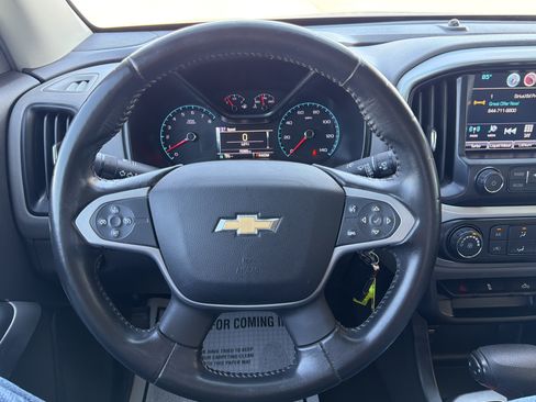 Used 2016 Chevrolet Colorado LT w/ LT Convenience Package RWD image 17