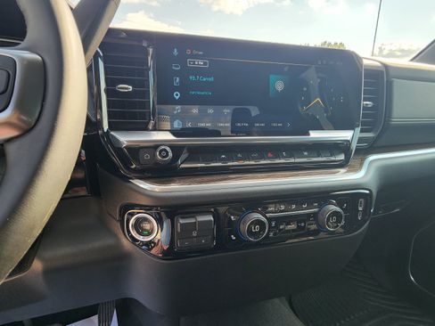 Used 2026 Chevrolet Silverado 1500 LT AWD/4WD image 16