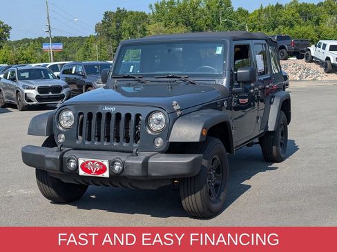 Used 2018 Jeep Wrangler Unlimited Sport w/ Connectivity Group AWD/4WD image 4