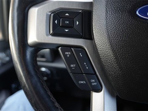 Used 2018 Ford F150 Platinum w/ Equipment Group 701A Luxury image 13