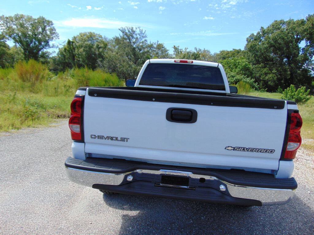 Used 2004 Chevrolet Silverado 2500 LS w/ Snow Plow Prep Package AWD/4WD image 7
