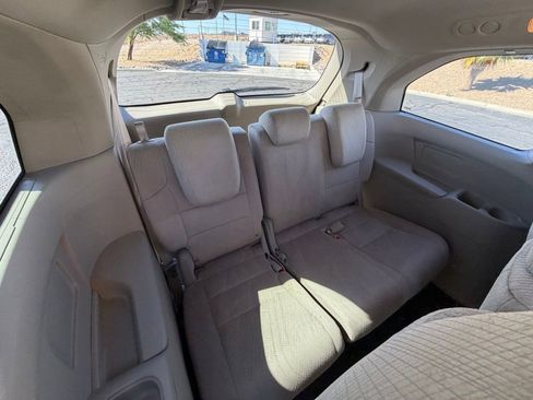 Used 2015 Honda Odyssey EX image 16