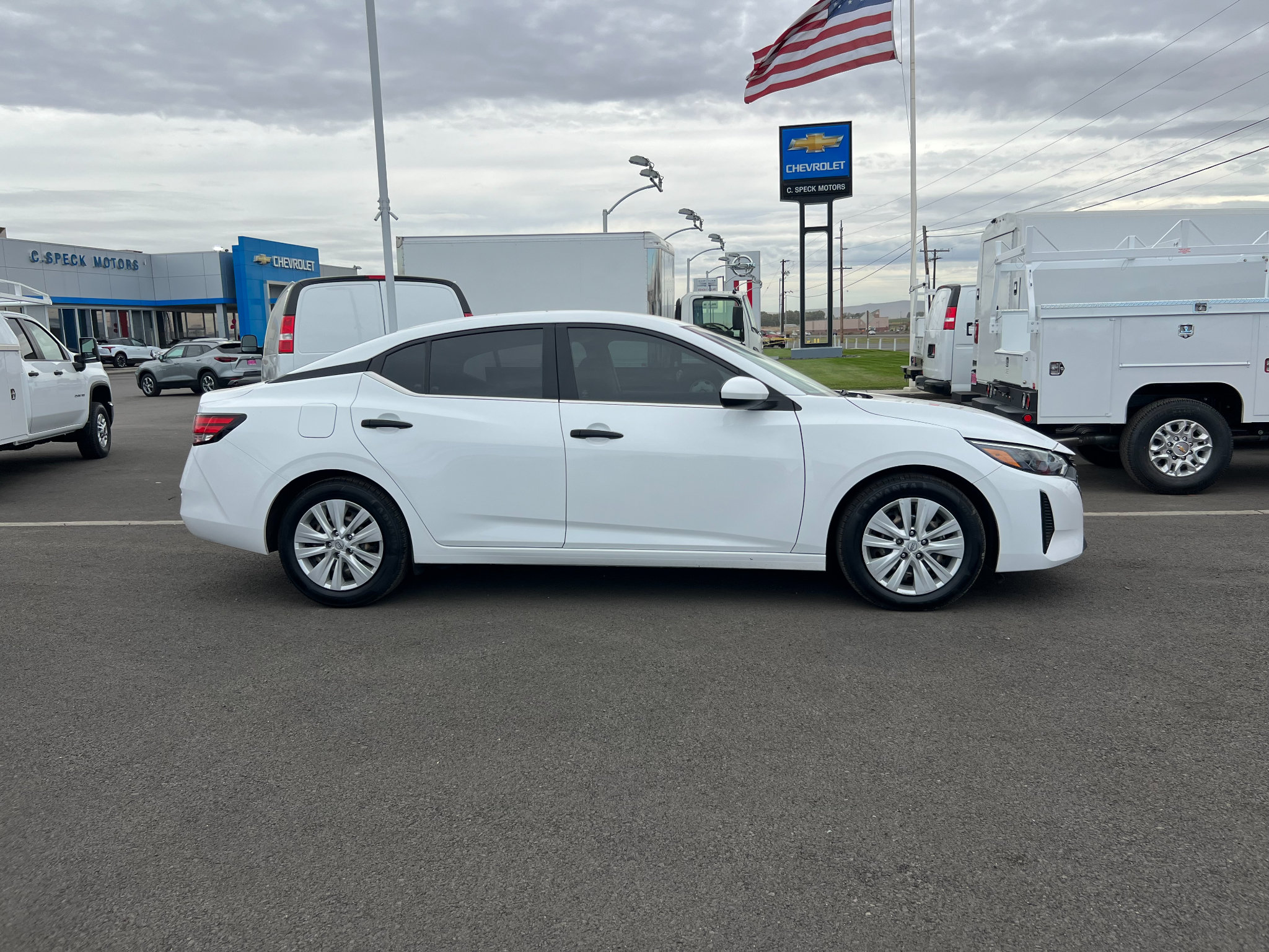 Used 2024 Nissan Sentra S FWD image 3
