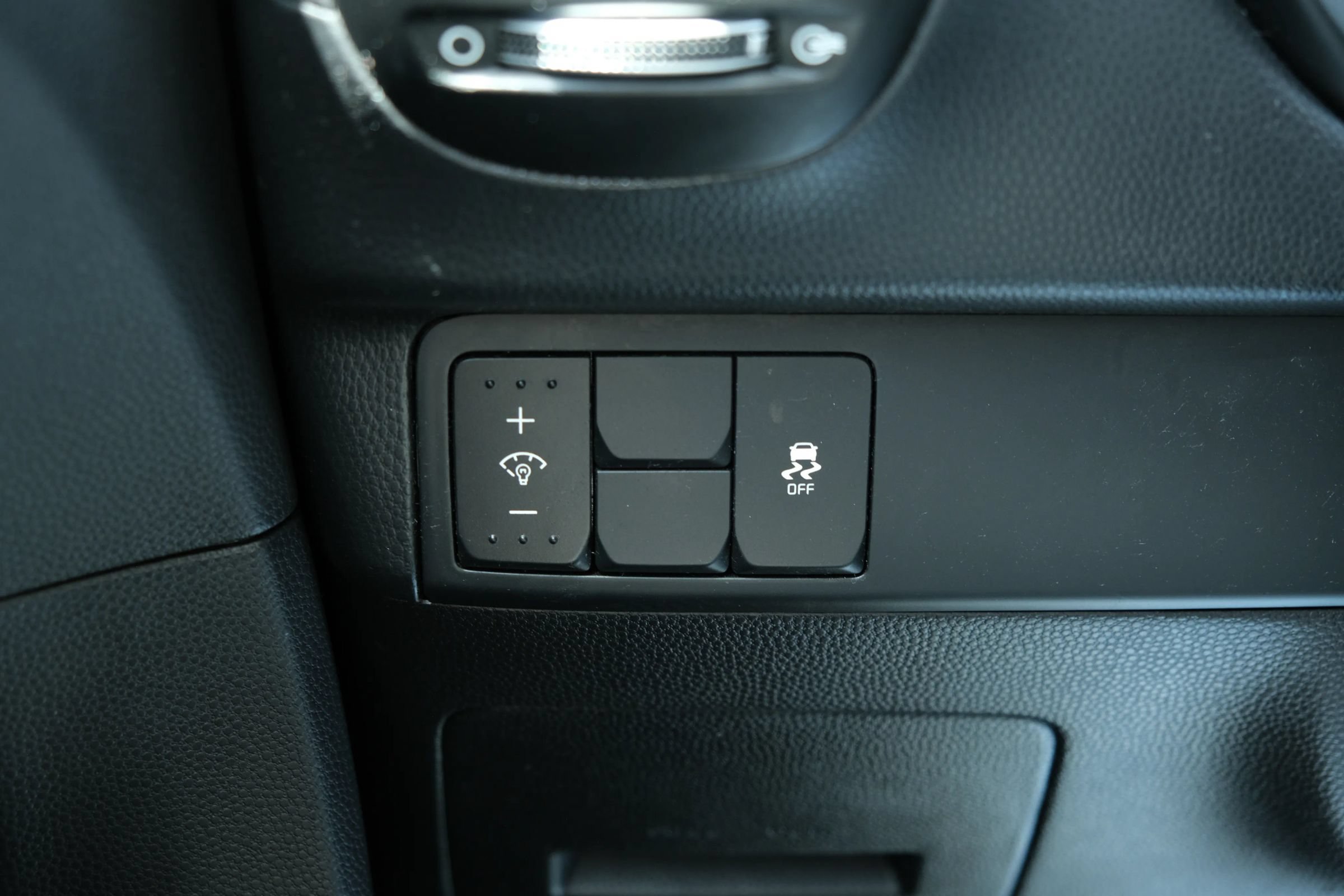 Used 2016 Kia Soul + FWD image 30