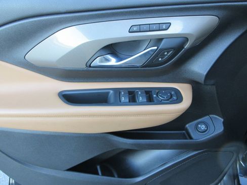 Used 2021 GMC Terrain SLT w/ LPO, Floor Liner Package image 22