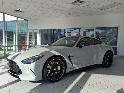 Used 2024 Mercedes-Benz AMG GT 55 image 3