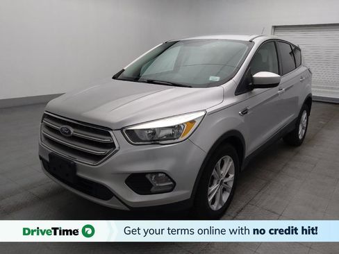 Used 2017 Ford Escape SE FWD image 1