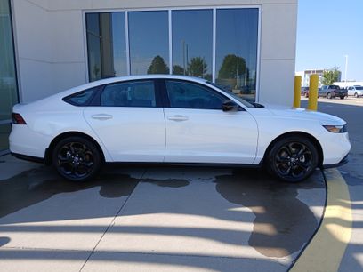 New 2025 Honda Accord SE