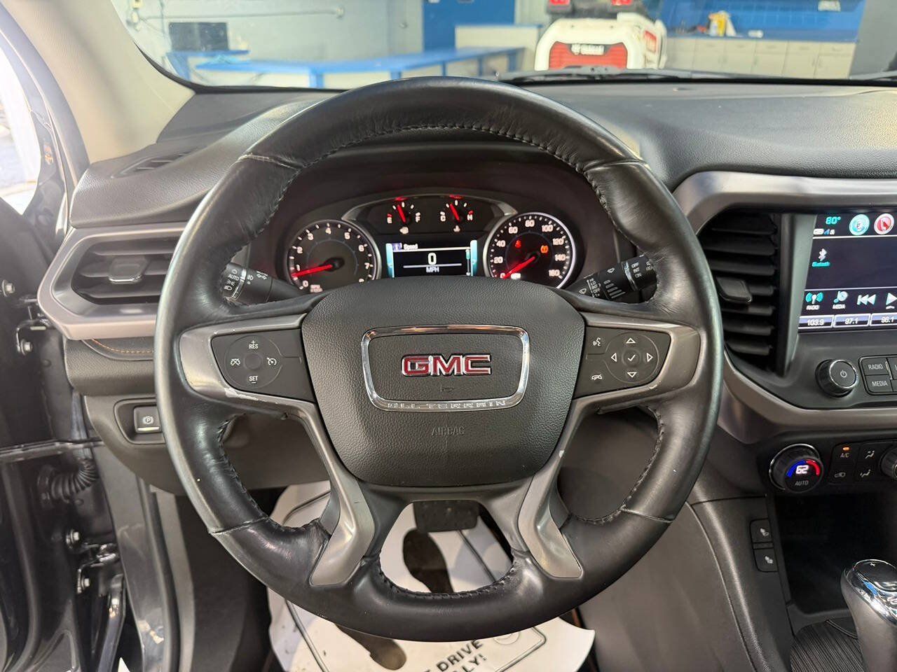 Used 2017 GMC Acadia SLT AWD/4WD image 24