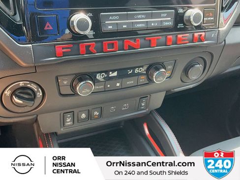 Used 2026 Nissan Frontier PRO-4X AWD/4WD image 23