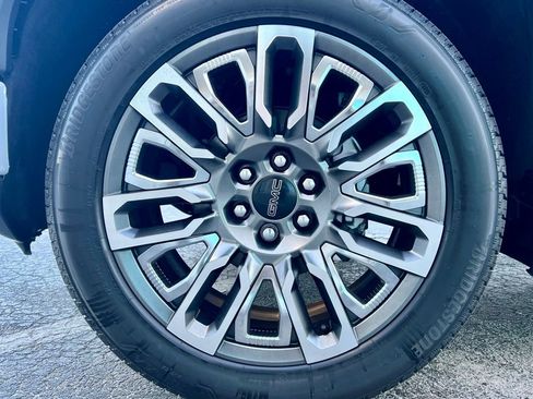 New 2026 GMC Sierra 1500 Denali Ultimate image 19