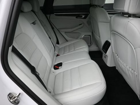 Used 2023 Porsche Macan GTS AWD/4WD image 15