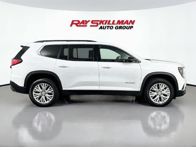 Used 2026 GMC Acadia Elevation w/ Elevation Premium Package AWD/4WD image 8
