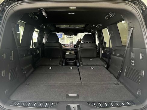 New 2026 INFINITI QX80 4WD image 12