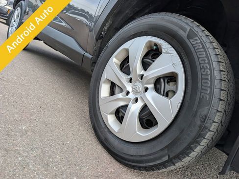 Used 2020 Toyota RAV4 LE image 6