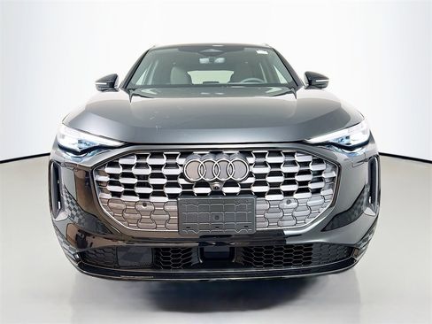 New 2025 Audi Q5 Premium Plus image 2