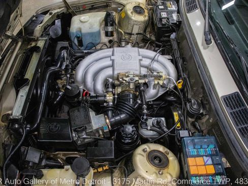 Used 1989 BMW 325i Convertible RWD image 20