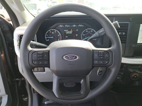 Used 2025 Ford F250 XL w/ STX Appearance Package image 28