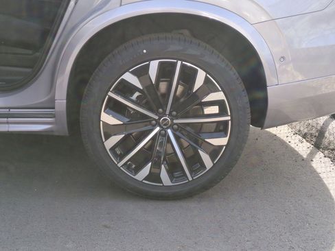 New 2026 Volvo XC90 B5 Plus w/ Protection Package image 16
