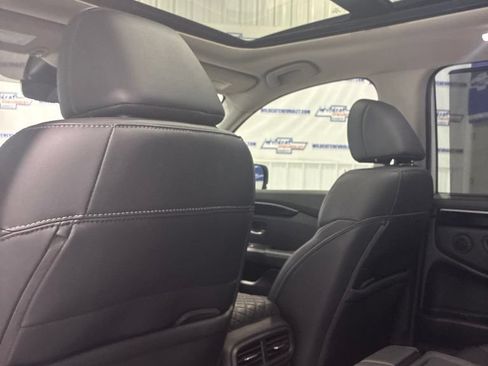 Used 2025 Honda Pilot Touring image 27