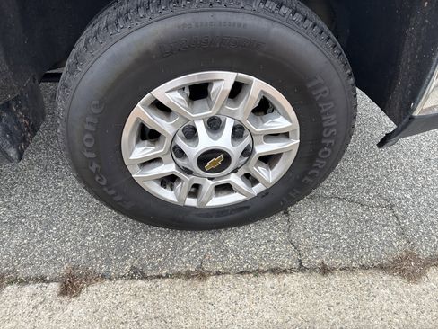 Certified 2025 Chevrolet Silverado 2500 LT w/ Convenience Package image 12