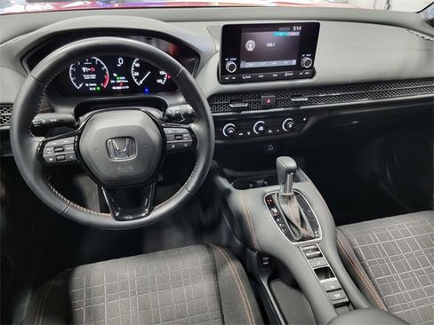 Certified 2025 Honda HR-V Sport image 30