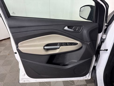 Used 2019 Ford Escape SEL FWD image 16