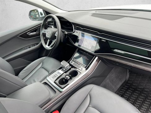 Used 2023 Audi Q8 Premium w/ Convenience Package AWD/4WD image 28