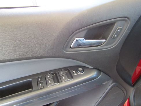 Used 2021 Chevrolet Colorado Z71 w/ Safety Package AWD/4WD image 25