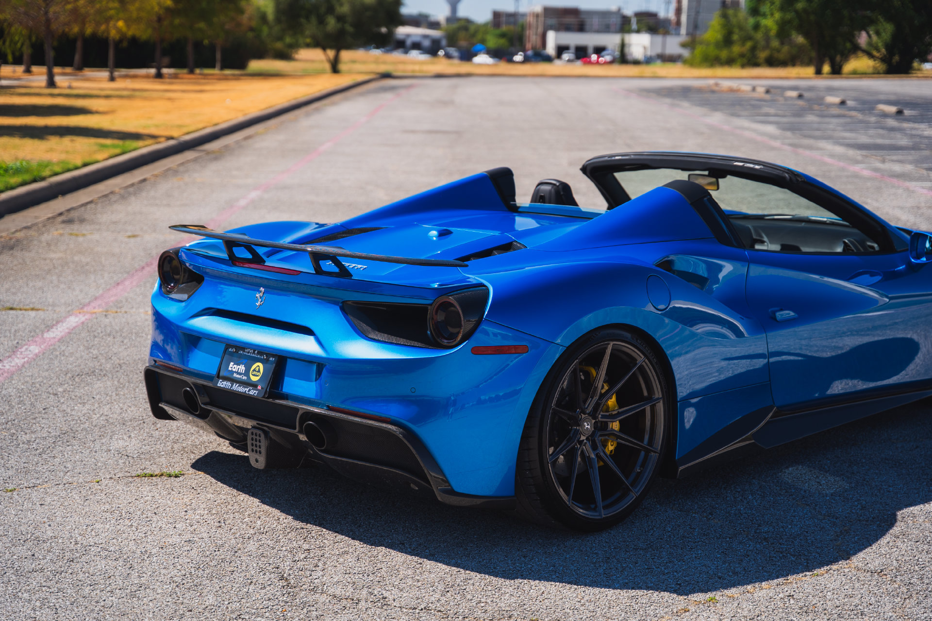 Used 2017 Ferrari 488 Spider RWD image 20