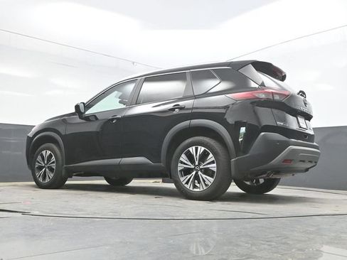 Used 2023 Nissan Rogue SV w/ SV Premium B Package AWD/4WD image 38