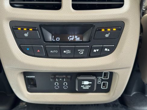 Used 2021 Honda Pilot Touring image 38