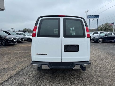 Used 2024 Chevrolet Express 2500 w/ Driver Convenience Package image 6