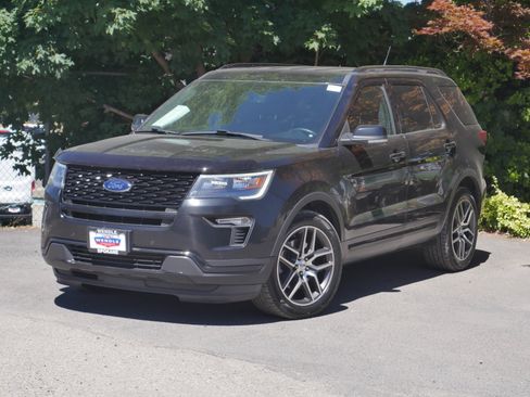 Used 2018 Ford Explorer Sport AWD/4WD image 2