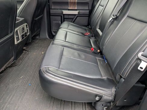 Used 2019 Ford F150 Lariat w/ Equipment Group 502A Luxury image 7