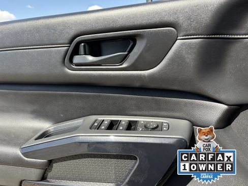Certified 2024 Nissan Pathfinder SV FWD image 22