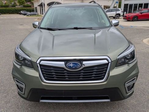 Used 2021 Subaru Forester Touring image 3