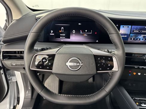 New 2025 Nissan Murano SV image 11