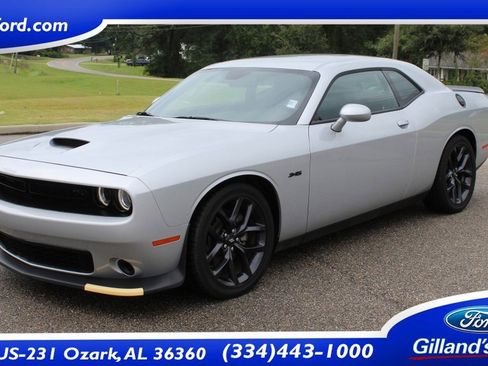 Used 2023 Dodge Challenger R/T w/ Blacktop Package image 1