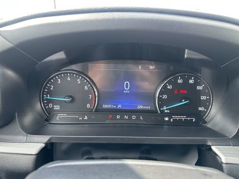 Certified 2023 Ford Explorer XLT w/ Equipment Group 202A AWD/4WD image 37