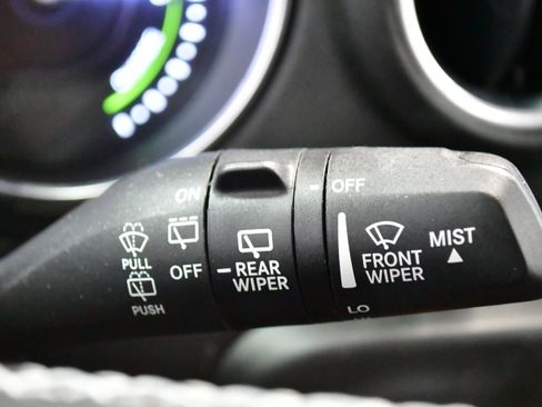 Used 2022 Jeep Wrangler Unlimited Sahara w/ Cold Weather Group image 32