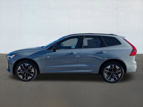 New 2026 Volvo XC60 T8 Plus w/ Climate Package PRO image 3