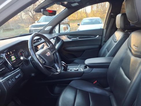 Used 2020 Cadillac XT6 Premium Luxury image 13